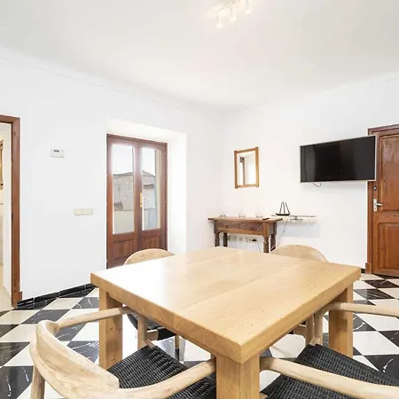 Cosset Holiday home